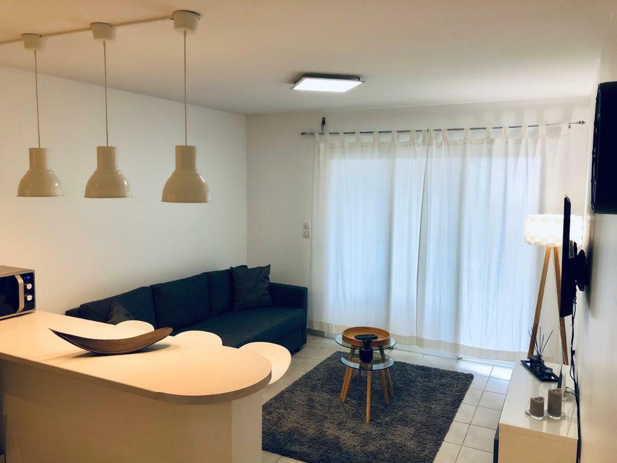 Appartement Au Bord De L'Eau Le Moule Eksteriør bilde
