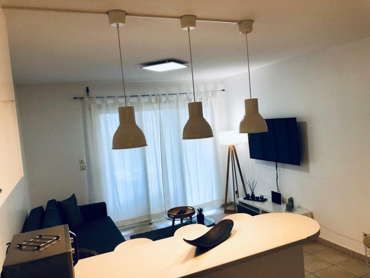 Appartement Au Bord De L'Eau Le Moule Eksteriør bilde
